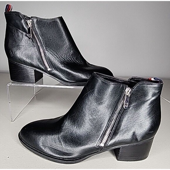 Tommy Hilfiger Shoes - Tommy Hilfiger Black Ankle Boots Zip Close Ruthee2 boots size 8.5 EUC